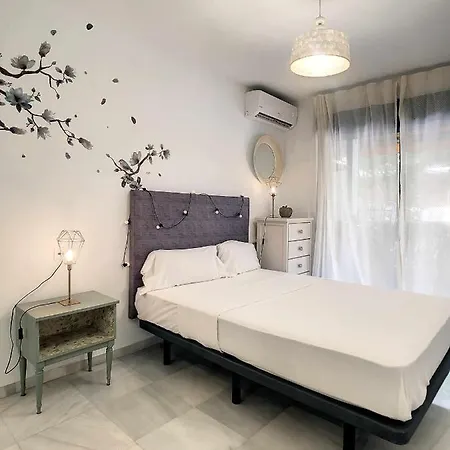Centro De Sol Y Playa Apartment *